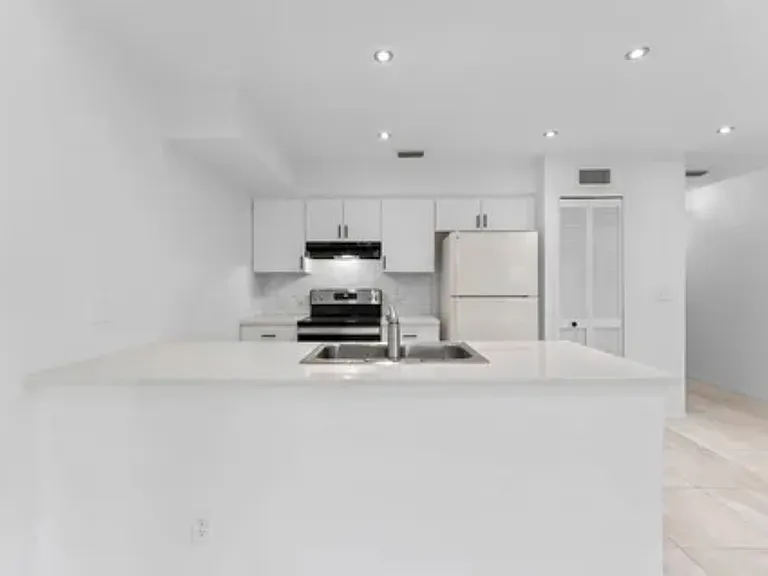 2747 Gray Fox Ln — Photo 8