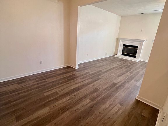 4th image of 5660 Rivermill Cir