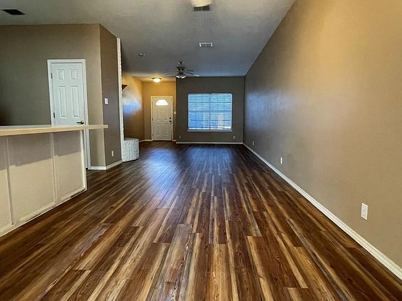 5th image of 4711 Dentcrest Dr APT B