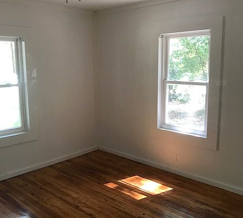 3rd image of 713 Flagg St