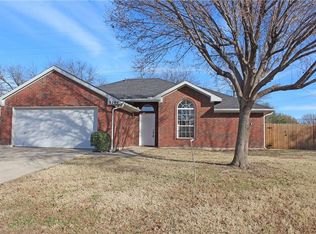 3704 Calvert Ln, Denton, TX 76208