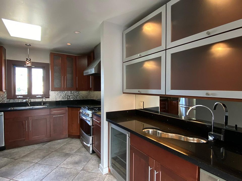 1st image of 615 N La Fayette Park Pl