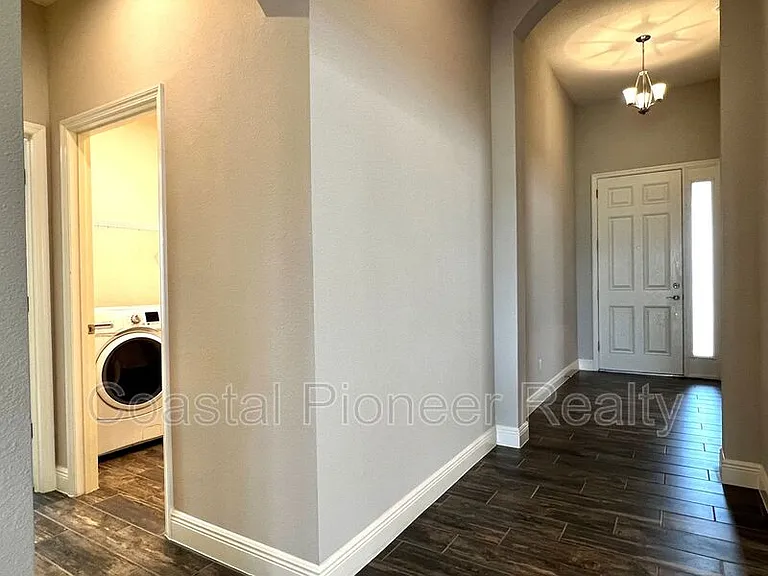 4786 Ballantrae Blvd — Photo 9