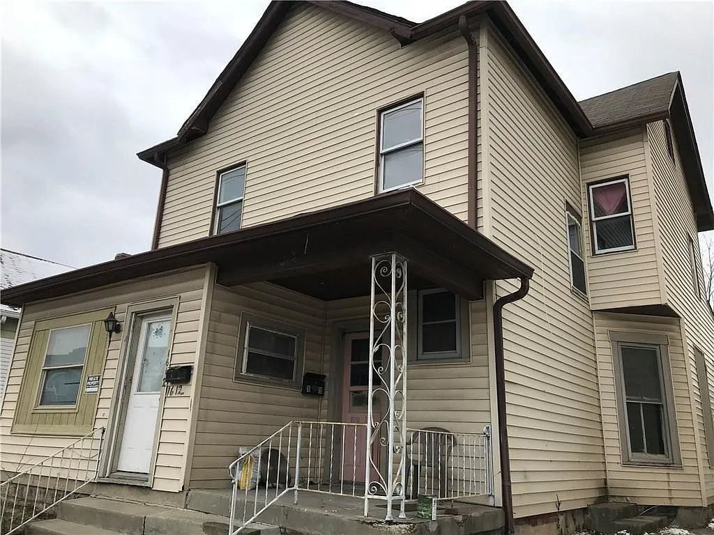1610 S East St photo 1