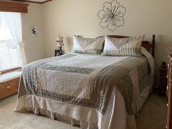 4th image of 701 Foxtail Dr