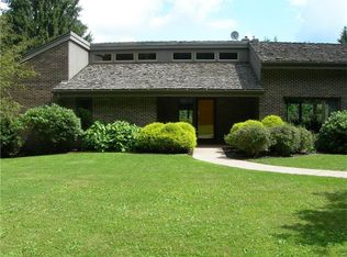136 Sunrise Ln, Ligonier, PA 15658