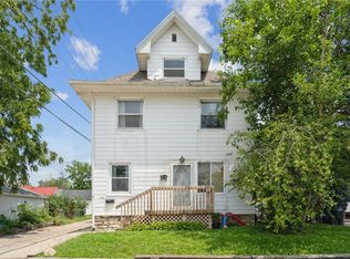 514 16th St NE, Cedar Rapids, IA 52402