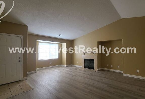 5th image of 16312 Appletree Ln