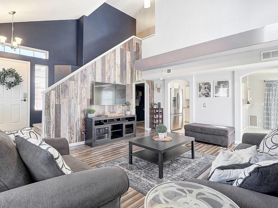 Living room 2