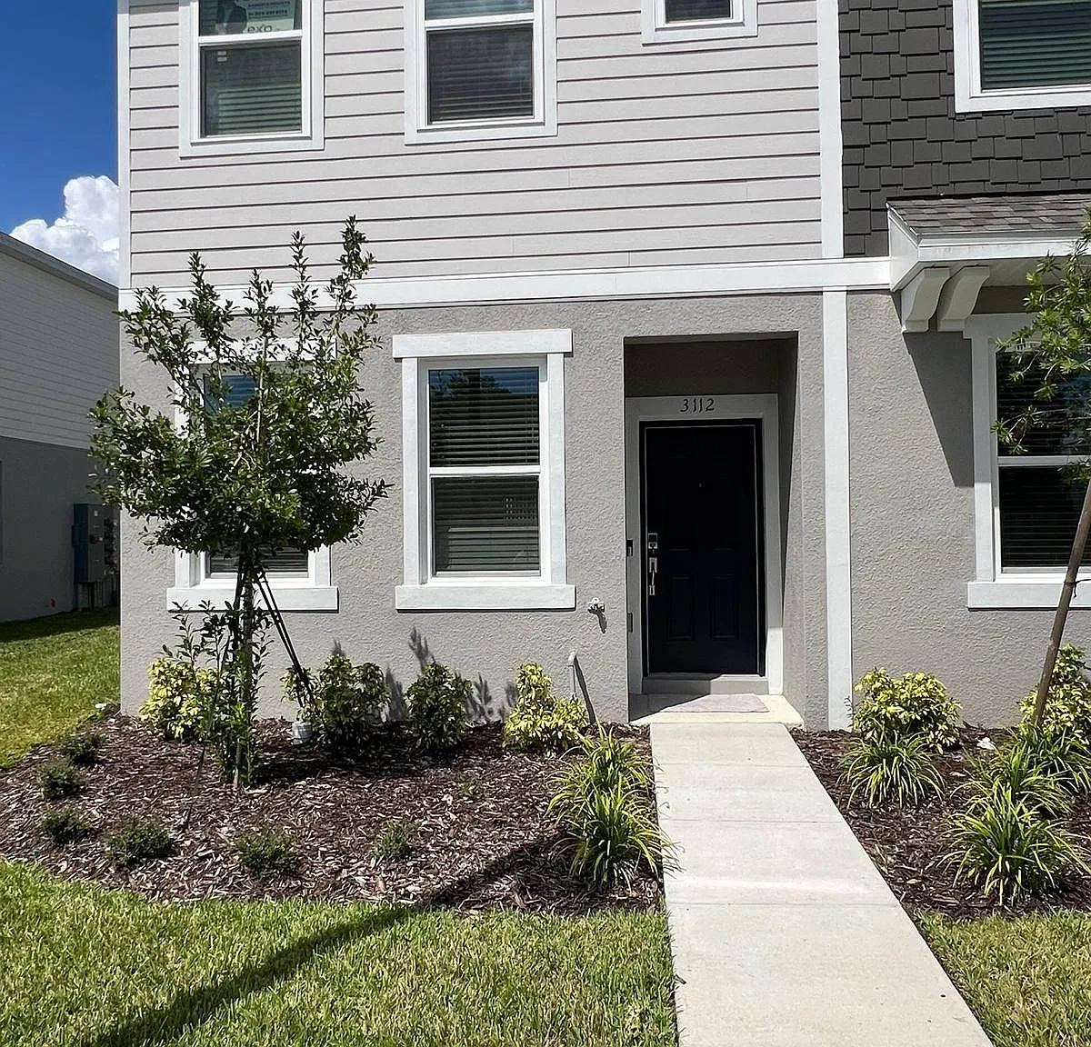 2 bed, 2.5 bath, 1255 sqft, $1,749 — Photo 1