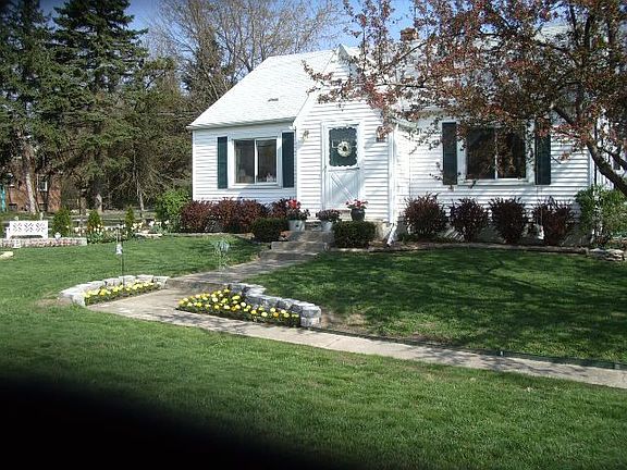 Front, pre-new porch