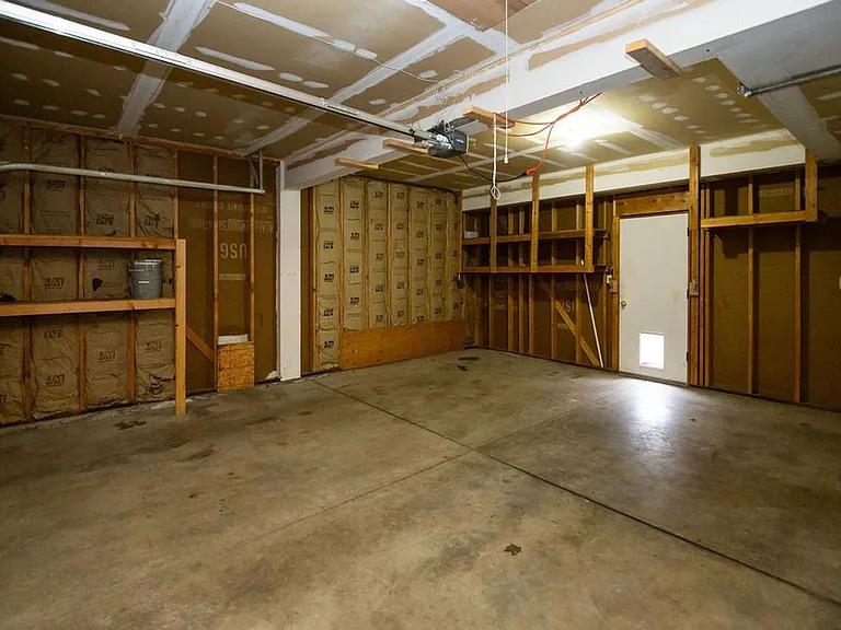 1937 Connecticut Dr — Photo 31