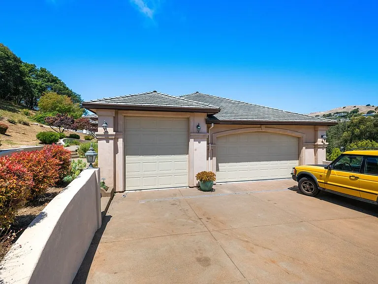 10 Warrens Way — Photo 46