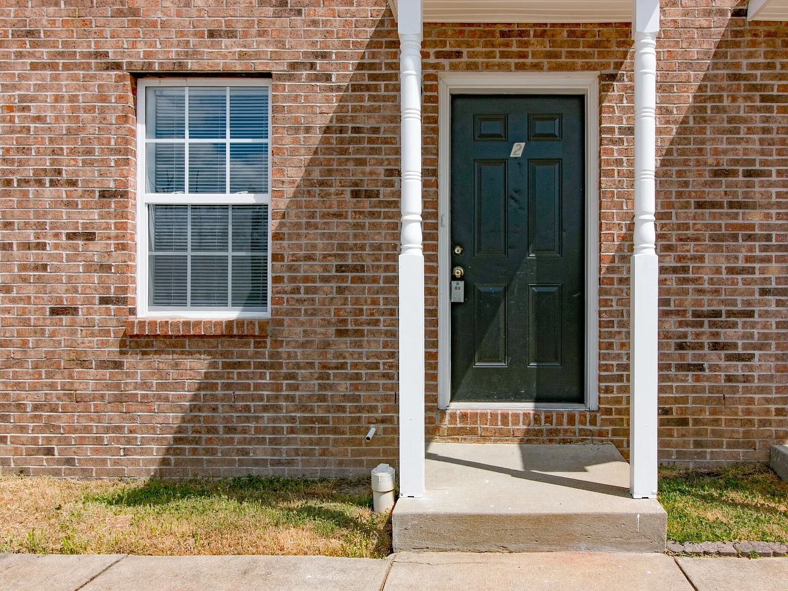 2 bed, 1.5 bath, 1000 sqft, $1,000 — Photo 4