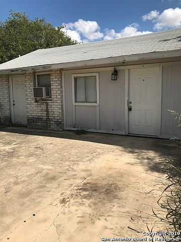 1st image of 2602 Tucker Dr #B