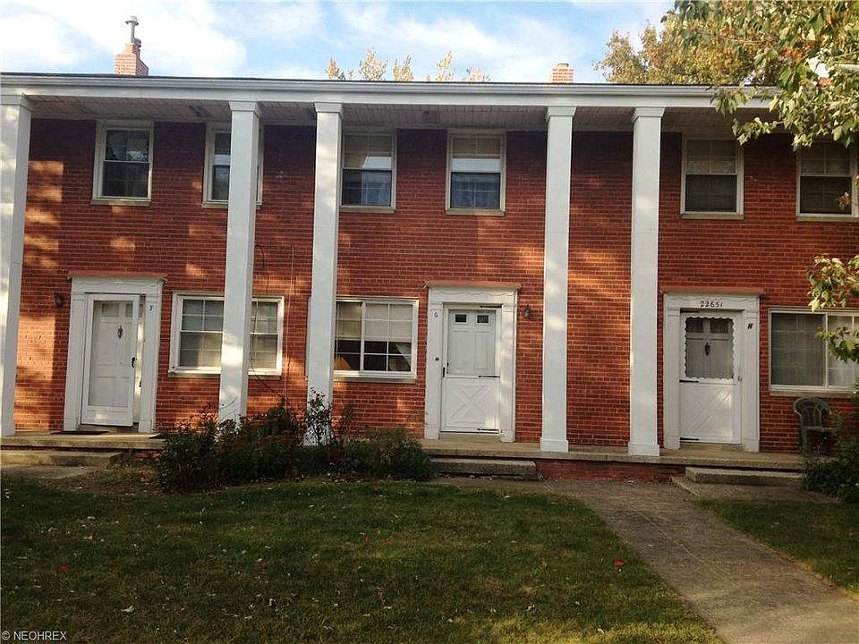 1st image of 22651 Fox Ave #G21