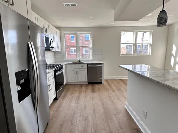 8566 Provident St, Philadelphia, PA 19150