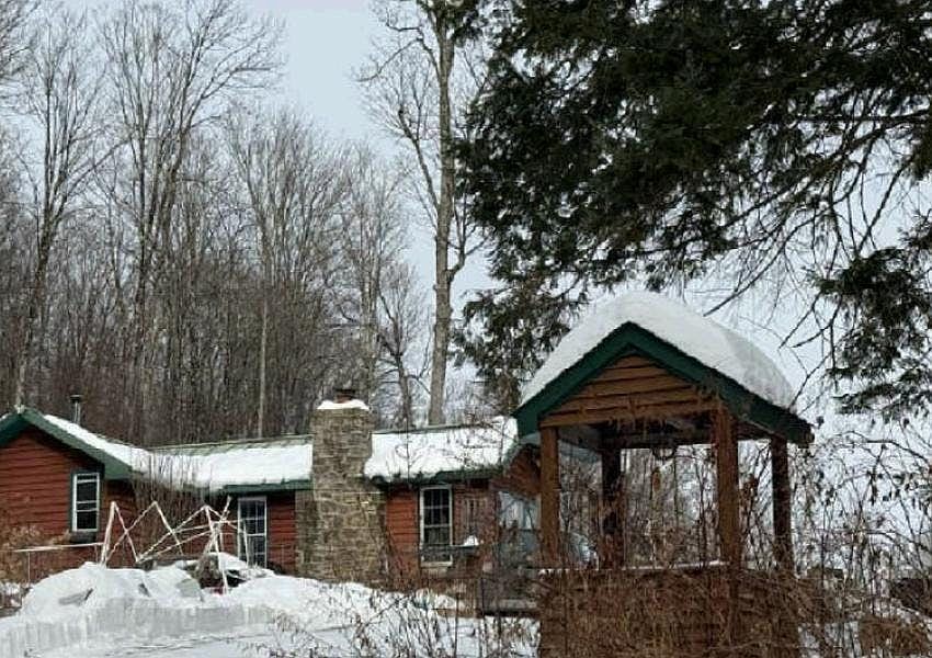 1st image of 179 Stratton Hill Rd