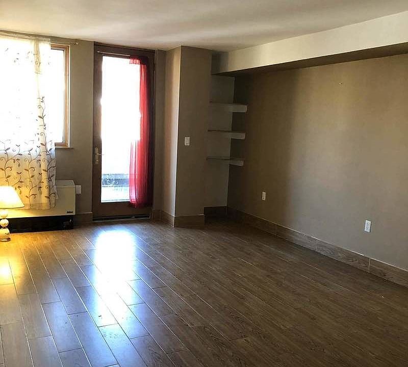 1st image of 6347 Booth St #3