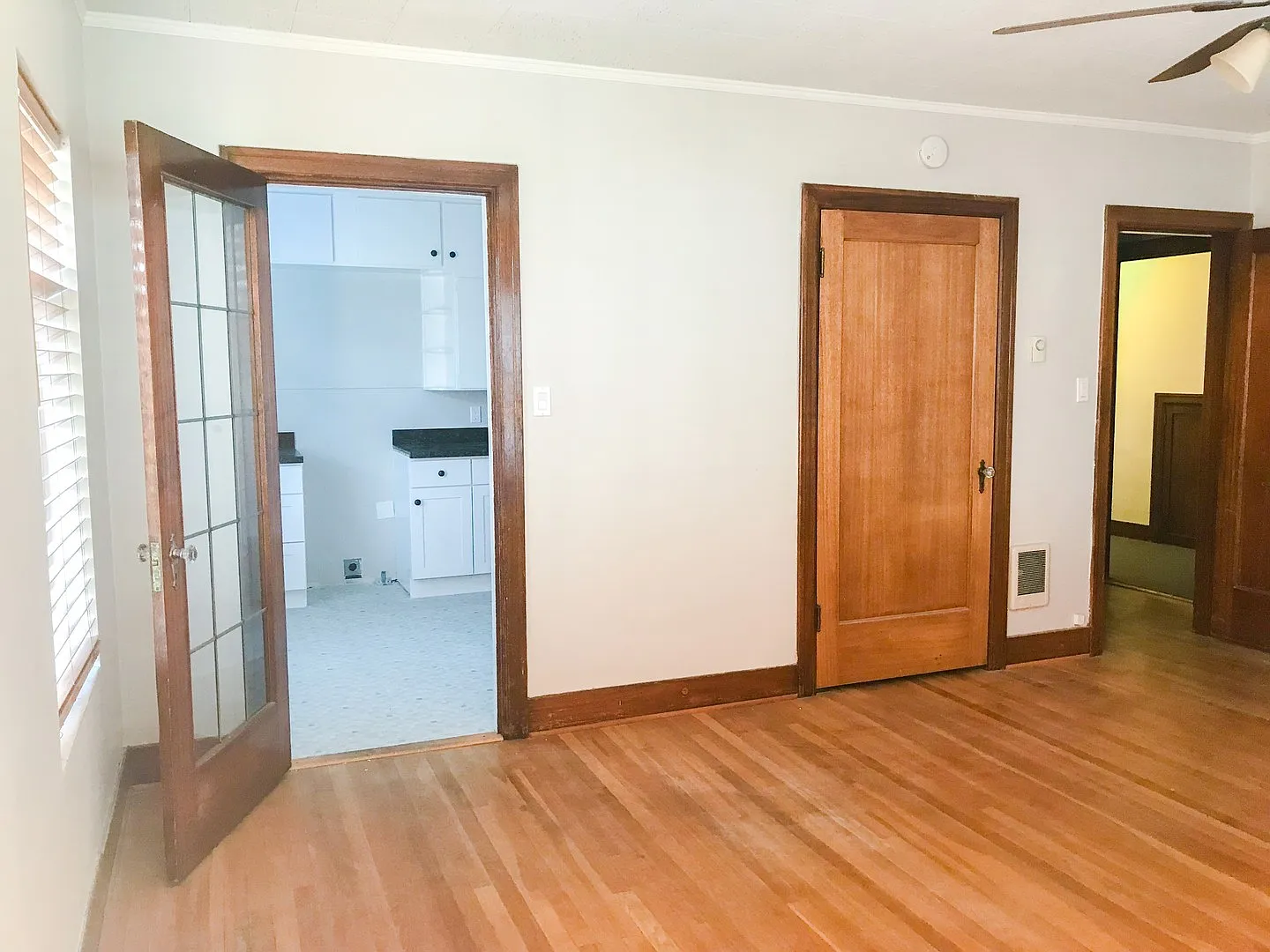 Terry Anne Apartments — Photo 3