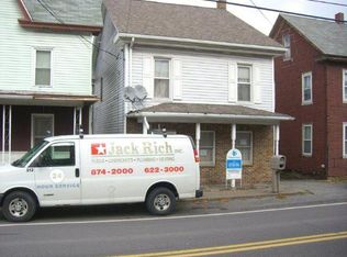 642 E Main St, Hegins, PA 17938
