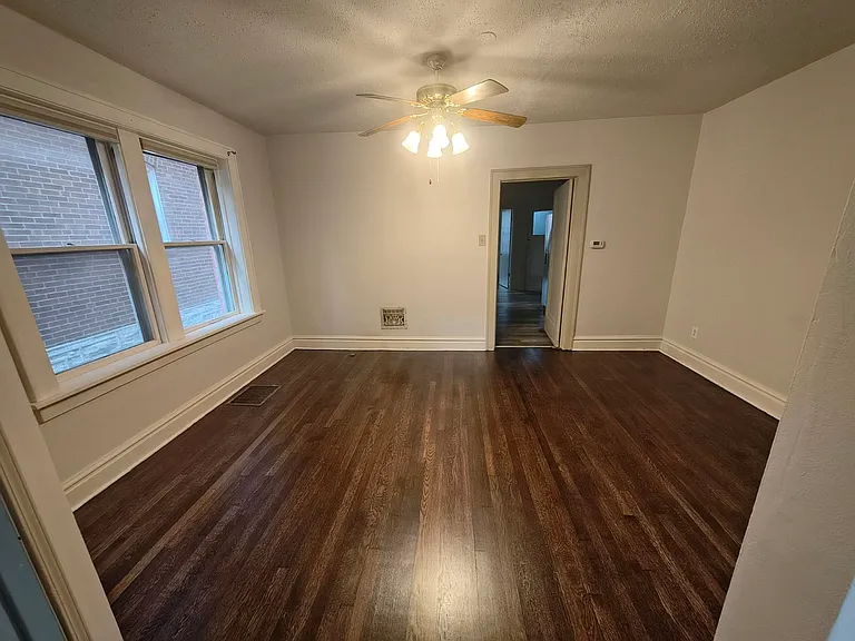 5041 Mardel Ave #B — Photo 10