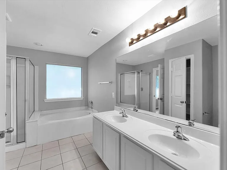 16007 Sandy Path Ln — Photo 30