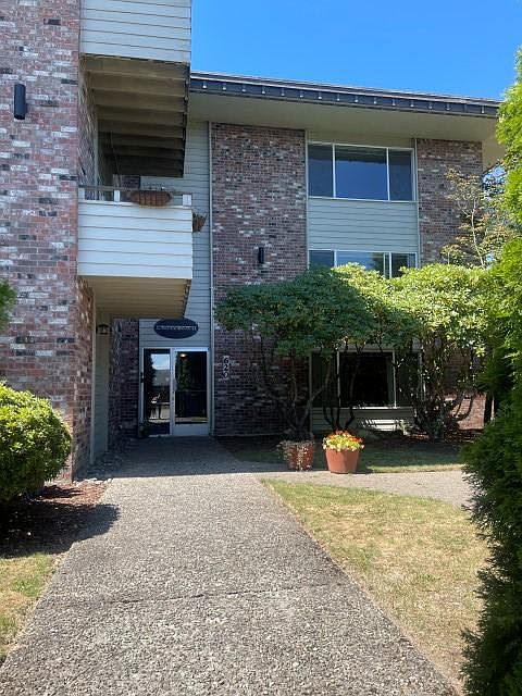 Front Entry #7