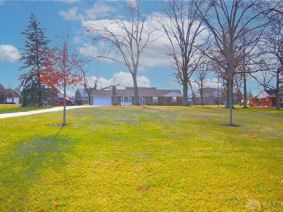 1st image of 930 McBurney Dr