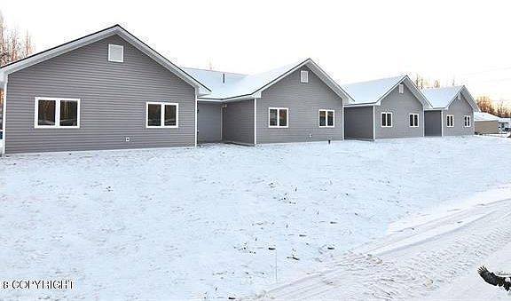 3rd image of 2418 Homestead Dr