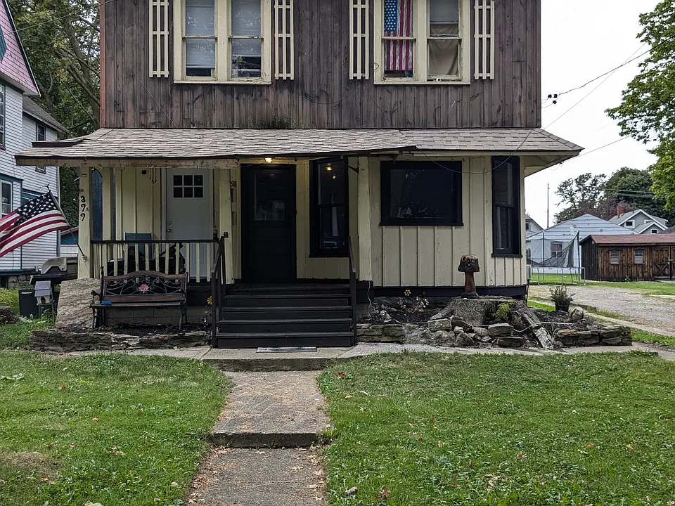 399 Harbor St
