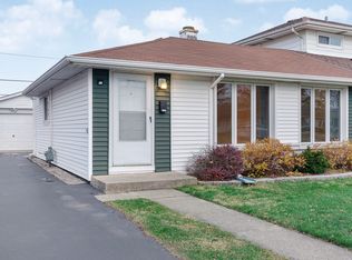 4532 W 88th Pl, Hometown, IL