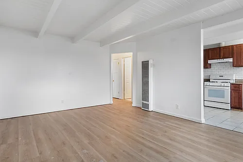 306 S 26th St #306 Photo 1