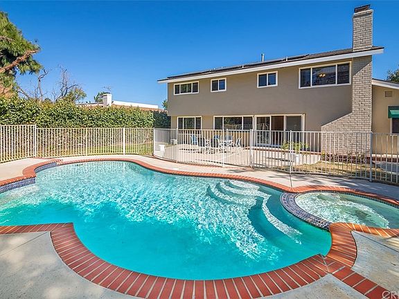 3rd image of 6777 Daryn Dr