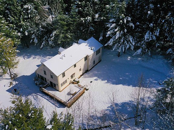4th image of 307 Winterbird Road