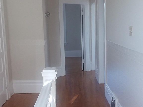 5th image of 1746 Hyde St