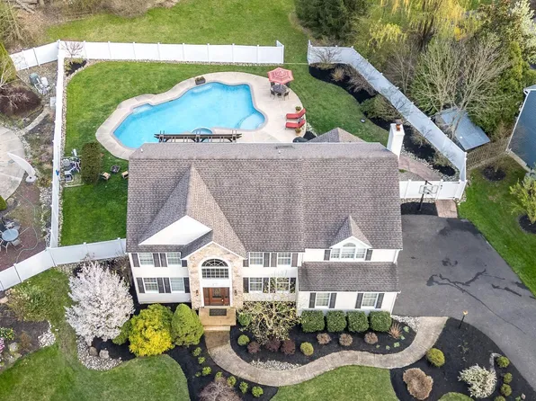 5439 Michael Ct, Pipersville, PA 18947