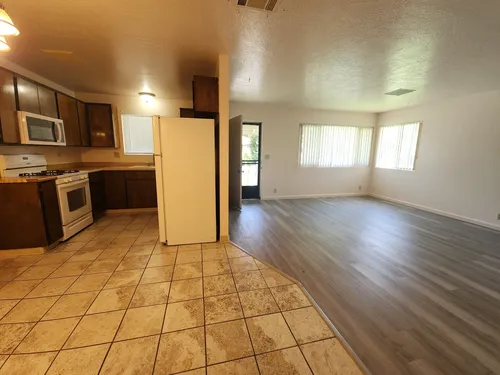 615 Cowles Ave Photo 1
