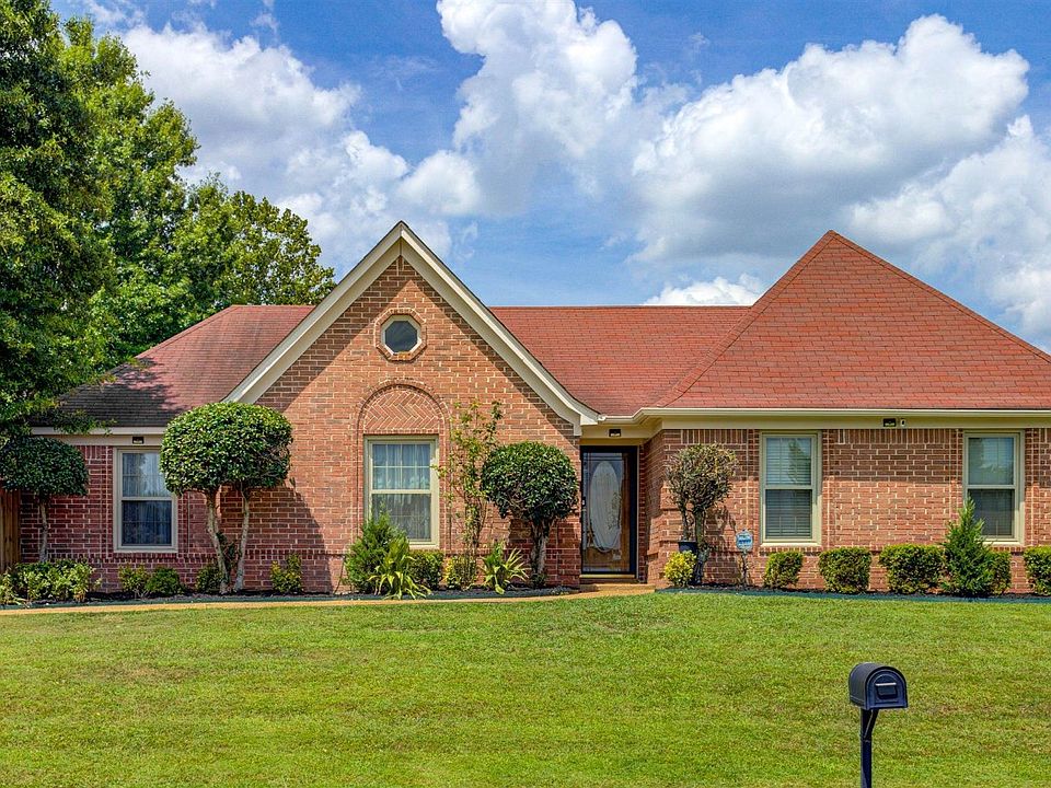 1st image of 4419 Berkley Woods Dr
