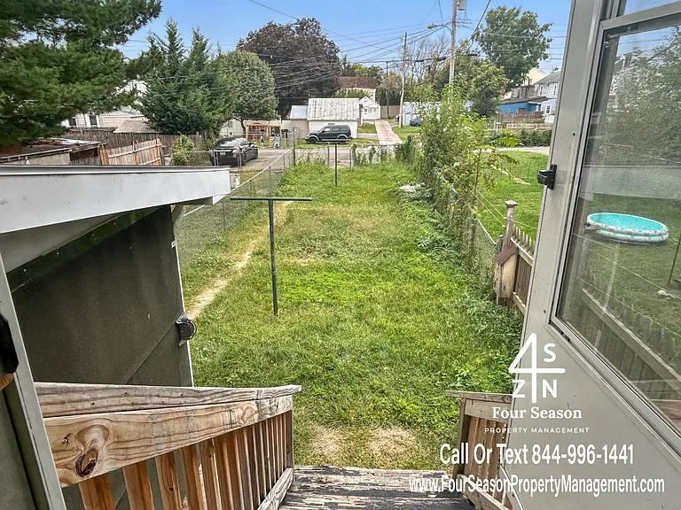 338 S Locust St — Photo 12