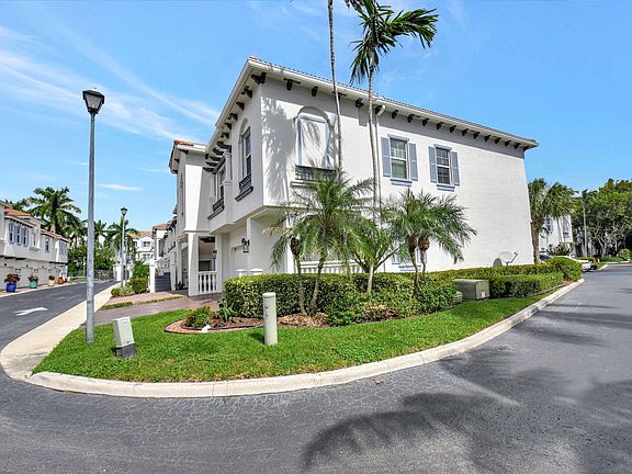 2nd image of 3119 Waterside Circle