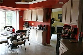 4th image of 214 Senseny Glen Dr