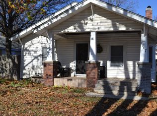 1307 Appleton Ave, Parsons, KS 67357