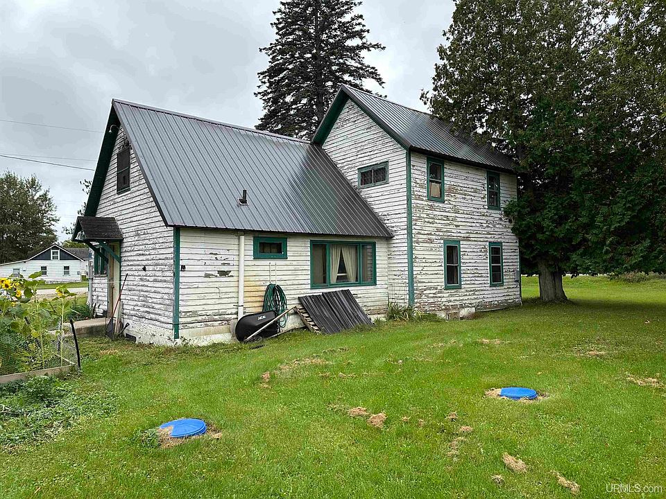 1st image of 558 N County Road 440 Rd