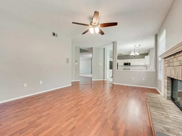 2912 Shadow Oak Ct — Photo 8