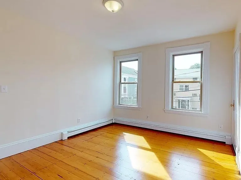 17 Liberty St #2 — Photo 18