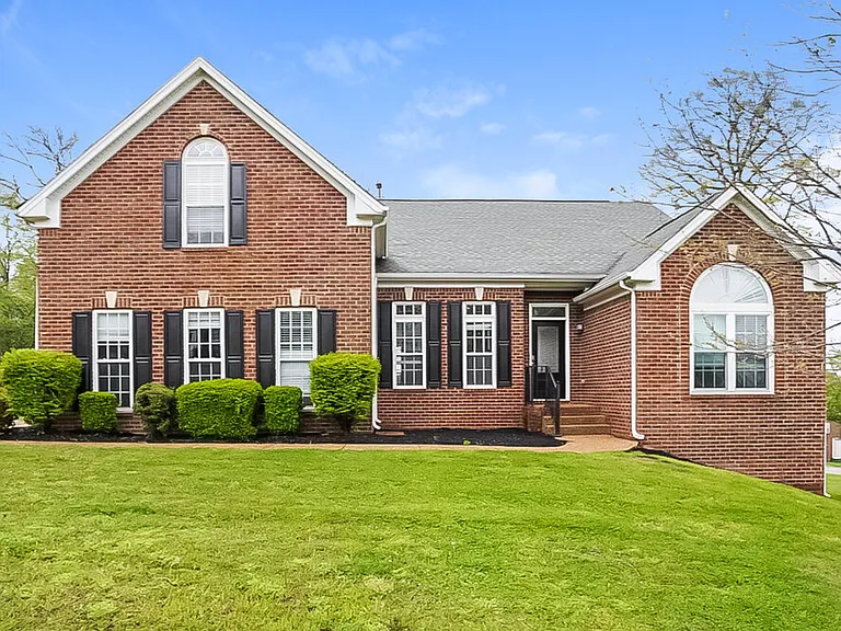 1802 Cabe Ct — Photo 1