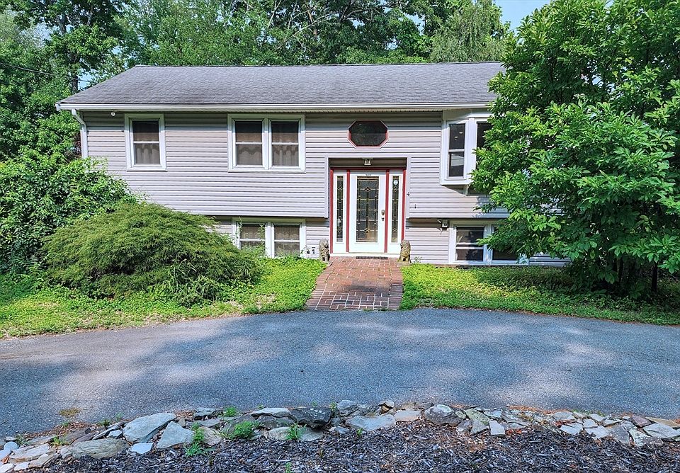 1st image of 4 Amherst St