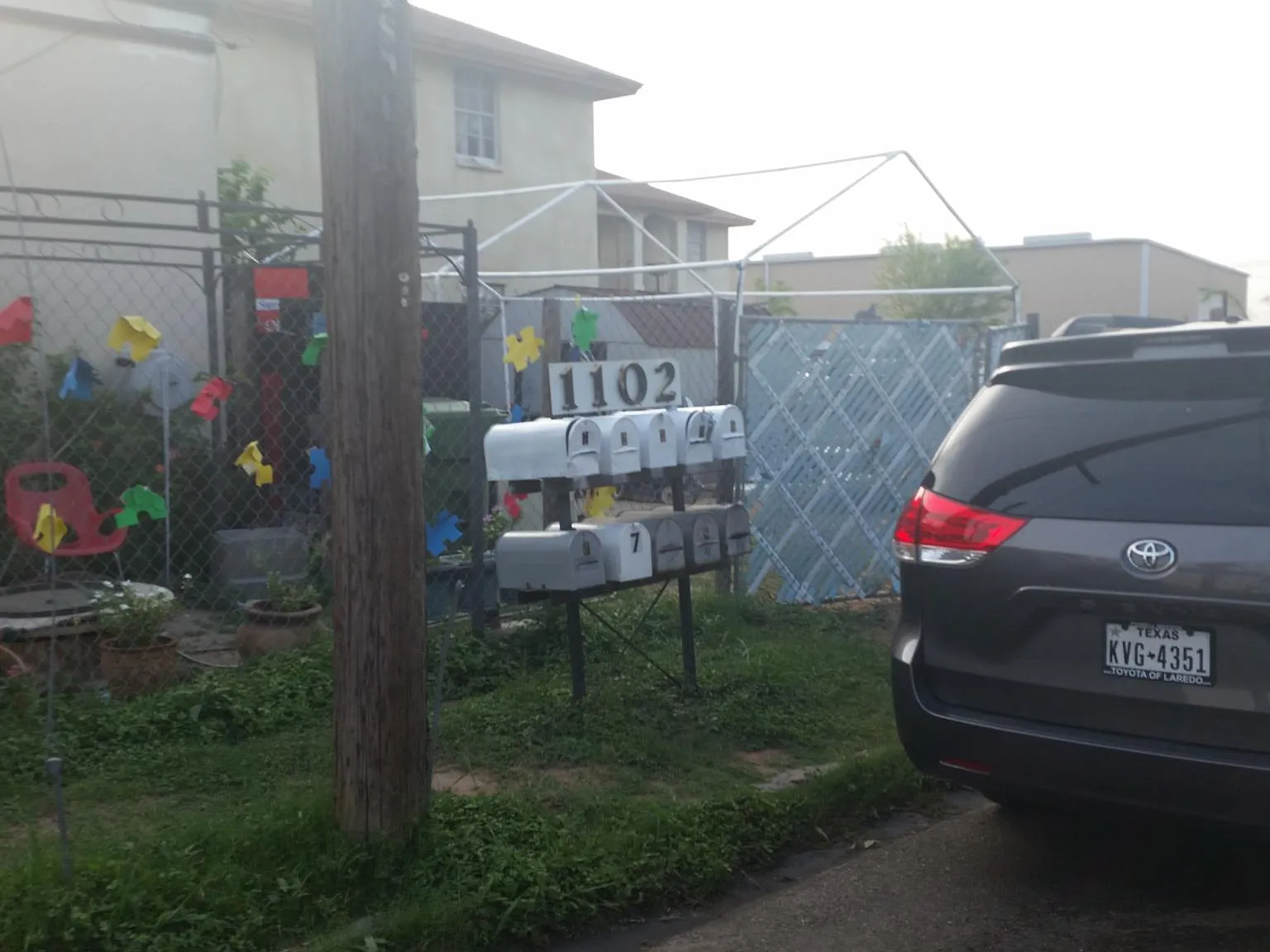 3 bed, 600 sqft, $500 — Photo 2