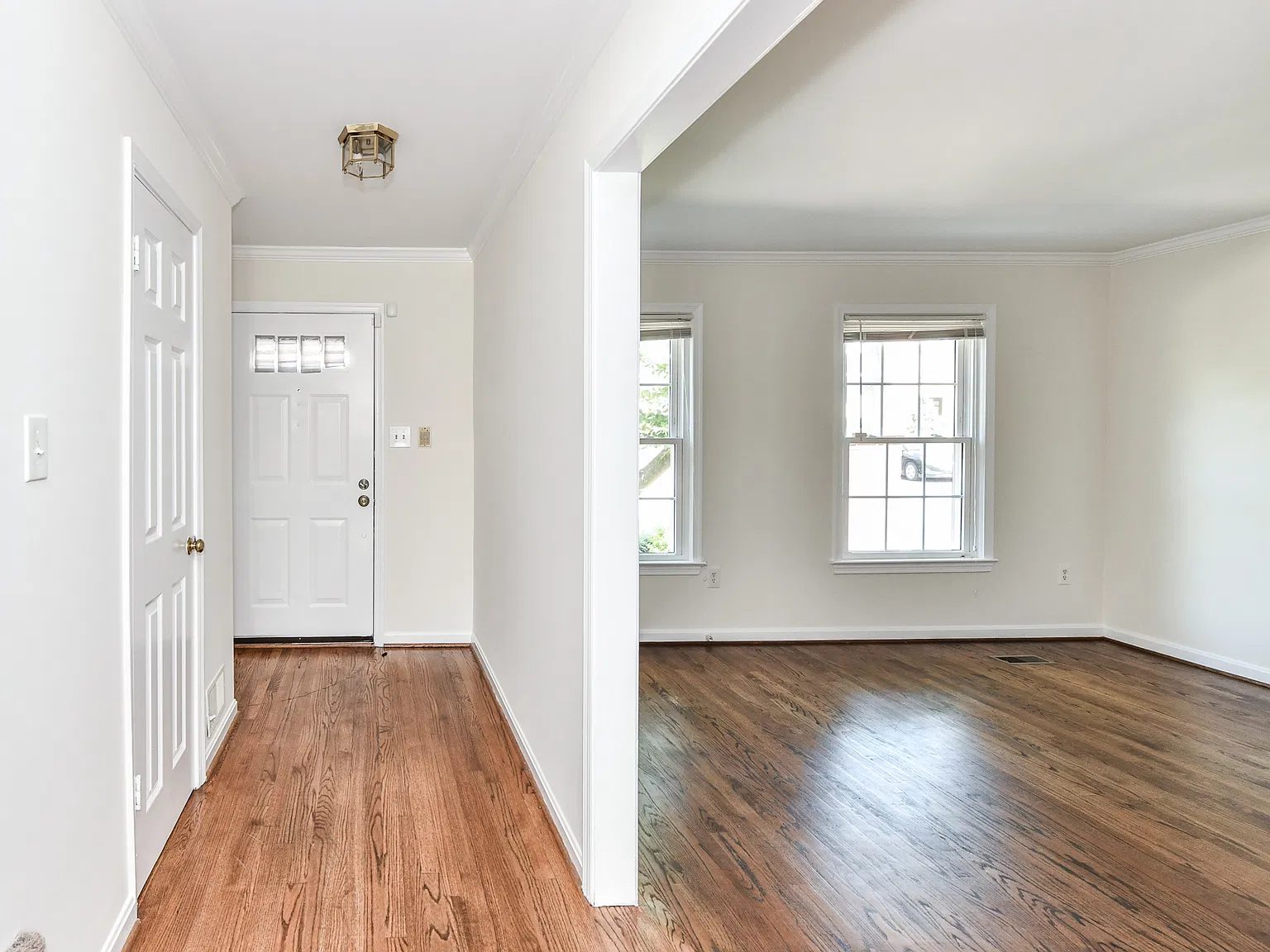 4 bed, 3.5 bath, 2508 sqft, $4,000 — Photo 4